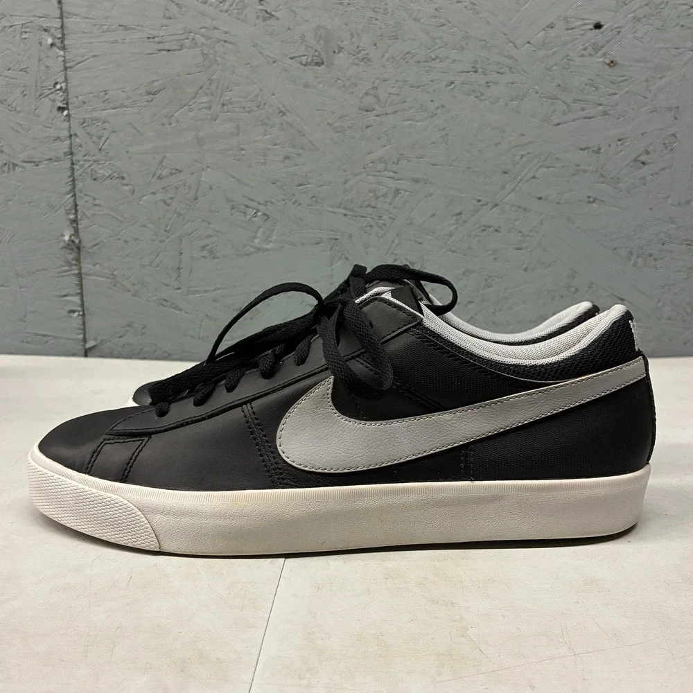 Nike Blazer Low Leather Sneakers Mens Size 11 Black White 631656-001 Casual